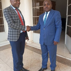 Tête-à-tête Darius Kitoka-Typson Idumbo : Vers une mise en place de nouvelles stratégies de travail entre l'UNPC, la DIvicom et l’Exécutif provincial du Sud-Kivu